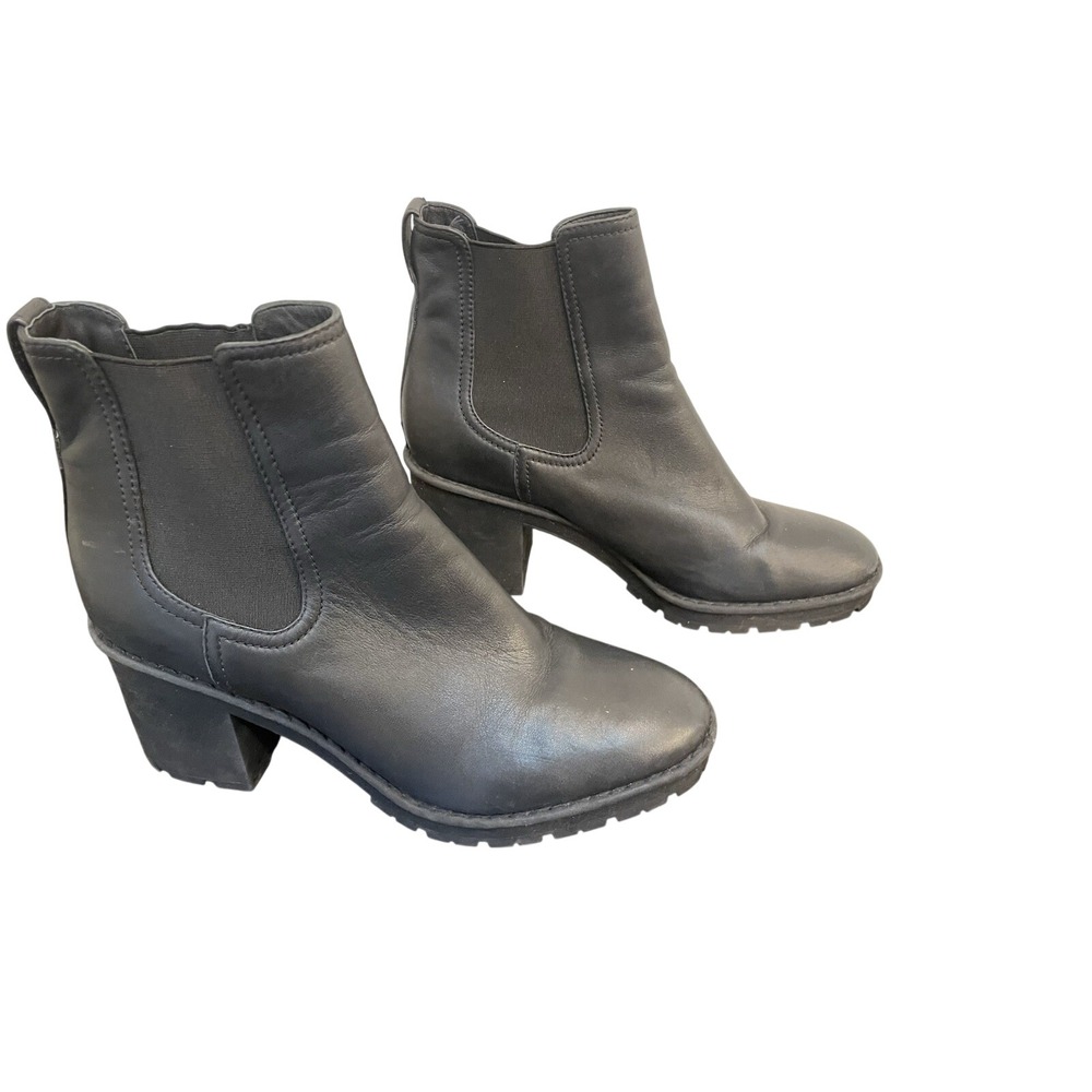 Vince Chelsea Boots Women's 10 Black Water Repellent Leather Lug Sole Block Heel